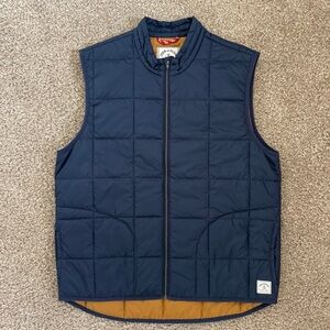 Iron and Resin Large puffer vest NWOT